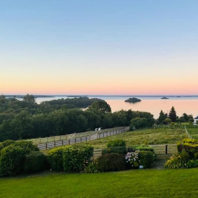 Private Apartment One On Lough Corrib, Oughterard Galway Buitenkant foto